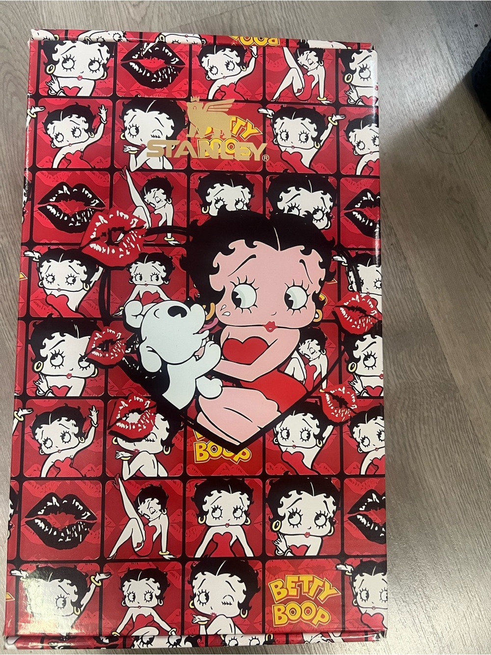 Betty Boop Red and White Insulated Party Tumbler - Picture 10 of 10
